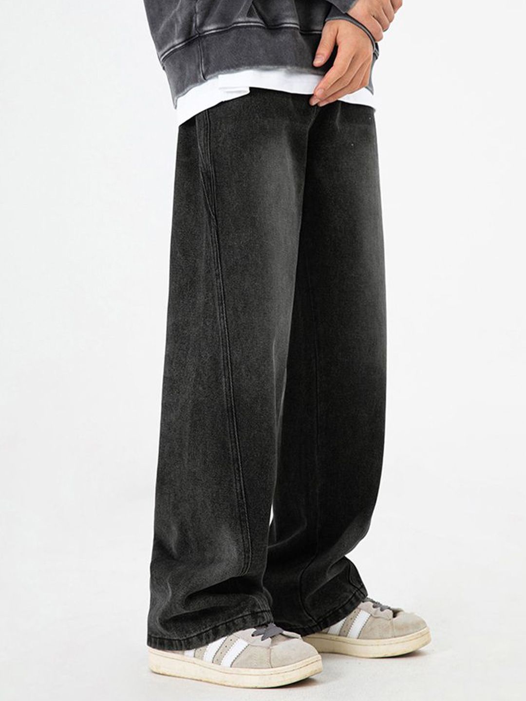 Men Mid-Rise Light Fade Retro Denims Jeans
