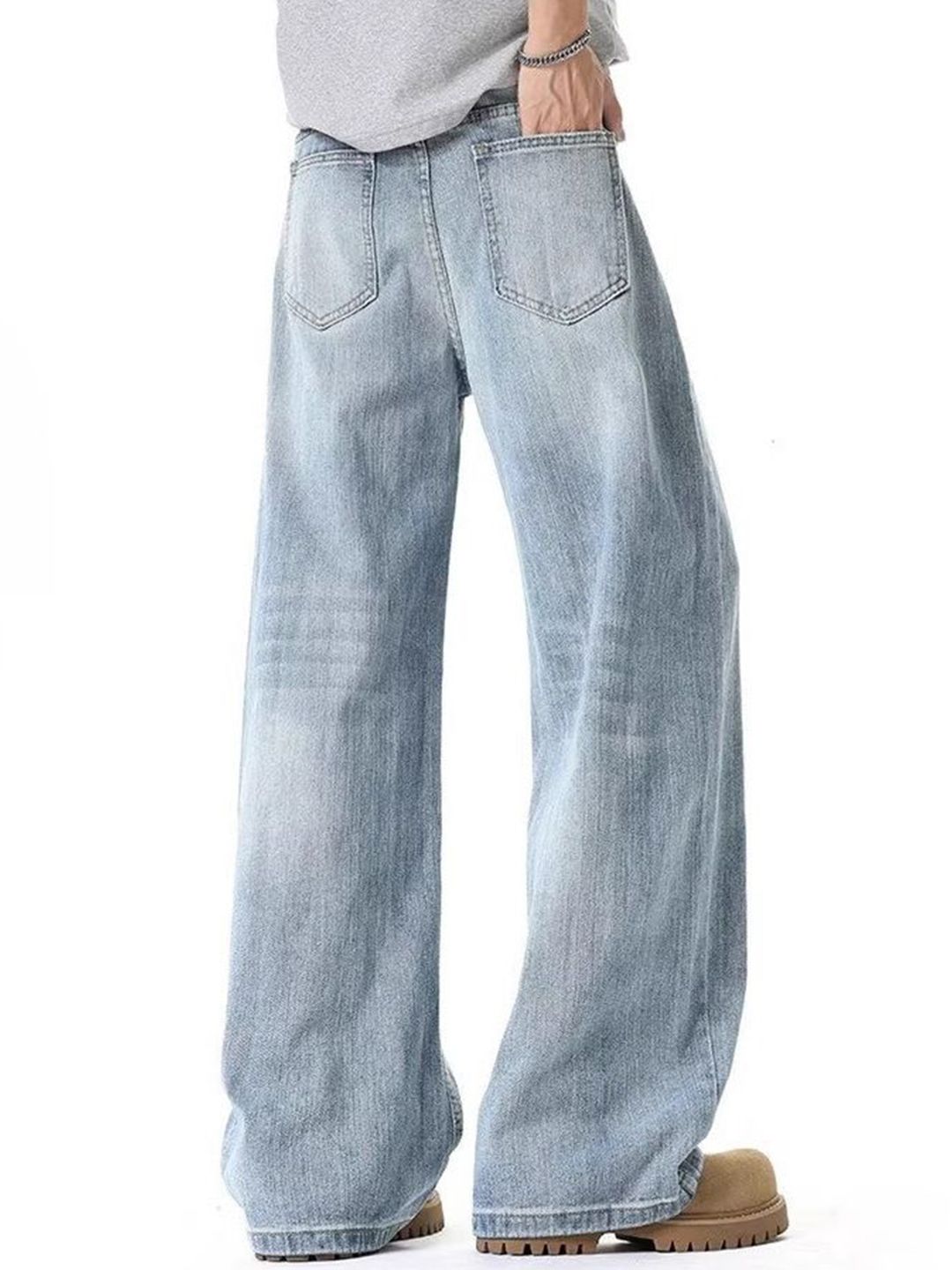 Men Wide Leg Mid-Rise Light Fade Jeans