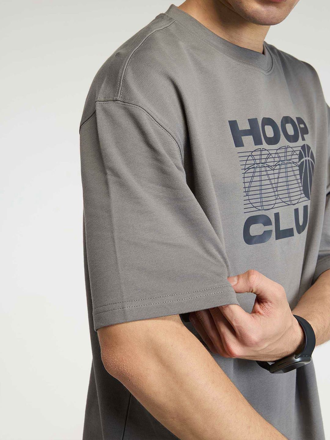 Men Grey Certified Hoopers Oversized Printed Cotton Tee