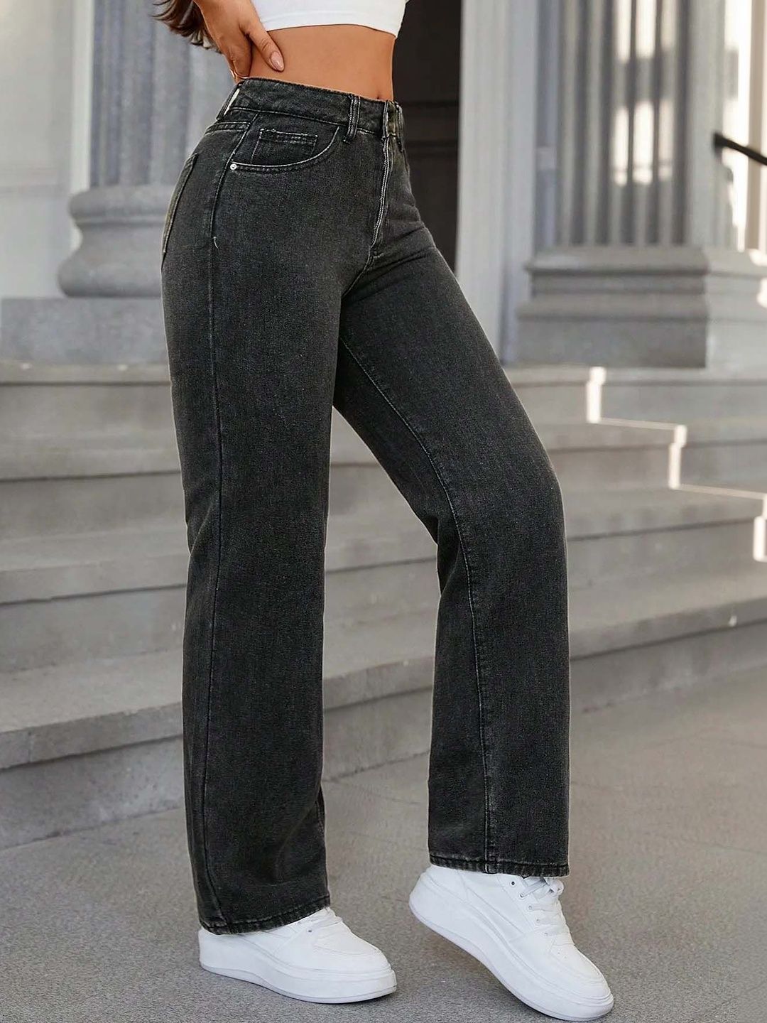 Women Comfort Wide Leg High-Rise Light Fade Stretchable Jeans