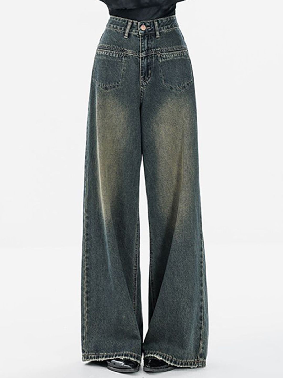 Women Relaxed Fit Heavy Fade Jeans