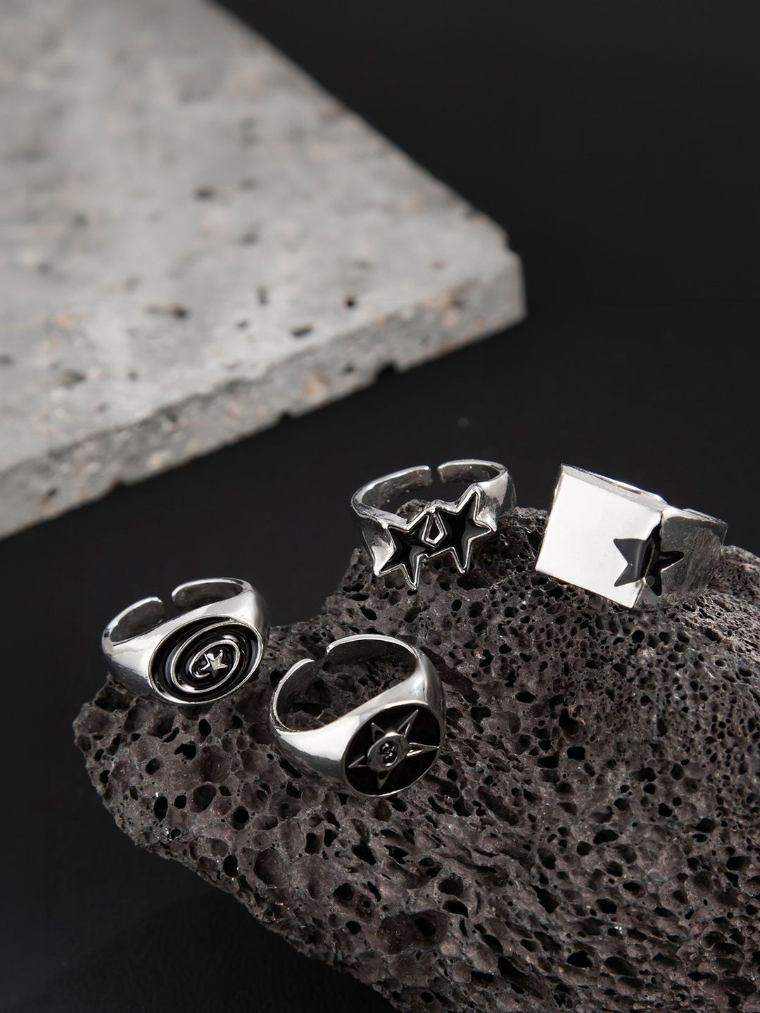 Men Set Of 4 Silver-Plated Finger Ring
