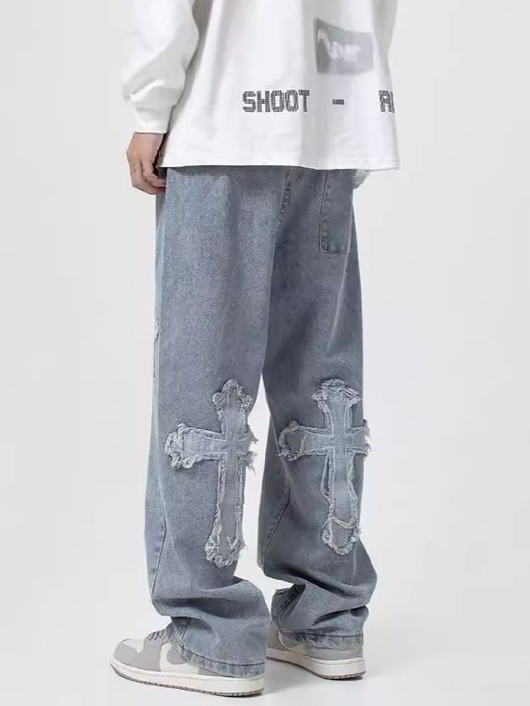 Men Baggy Fit Light Faded Jeans