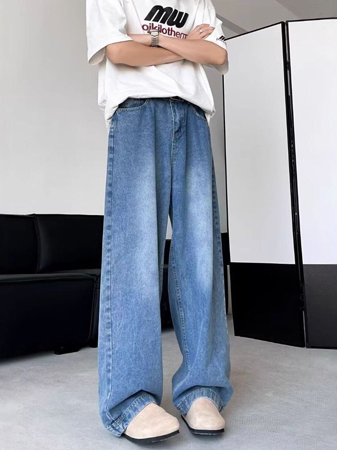 Men Wide Leg Mid-Rise Heavy Fade Jeans