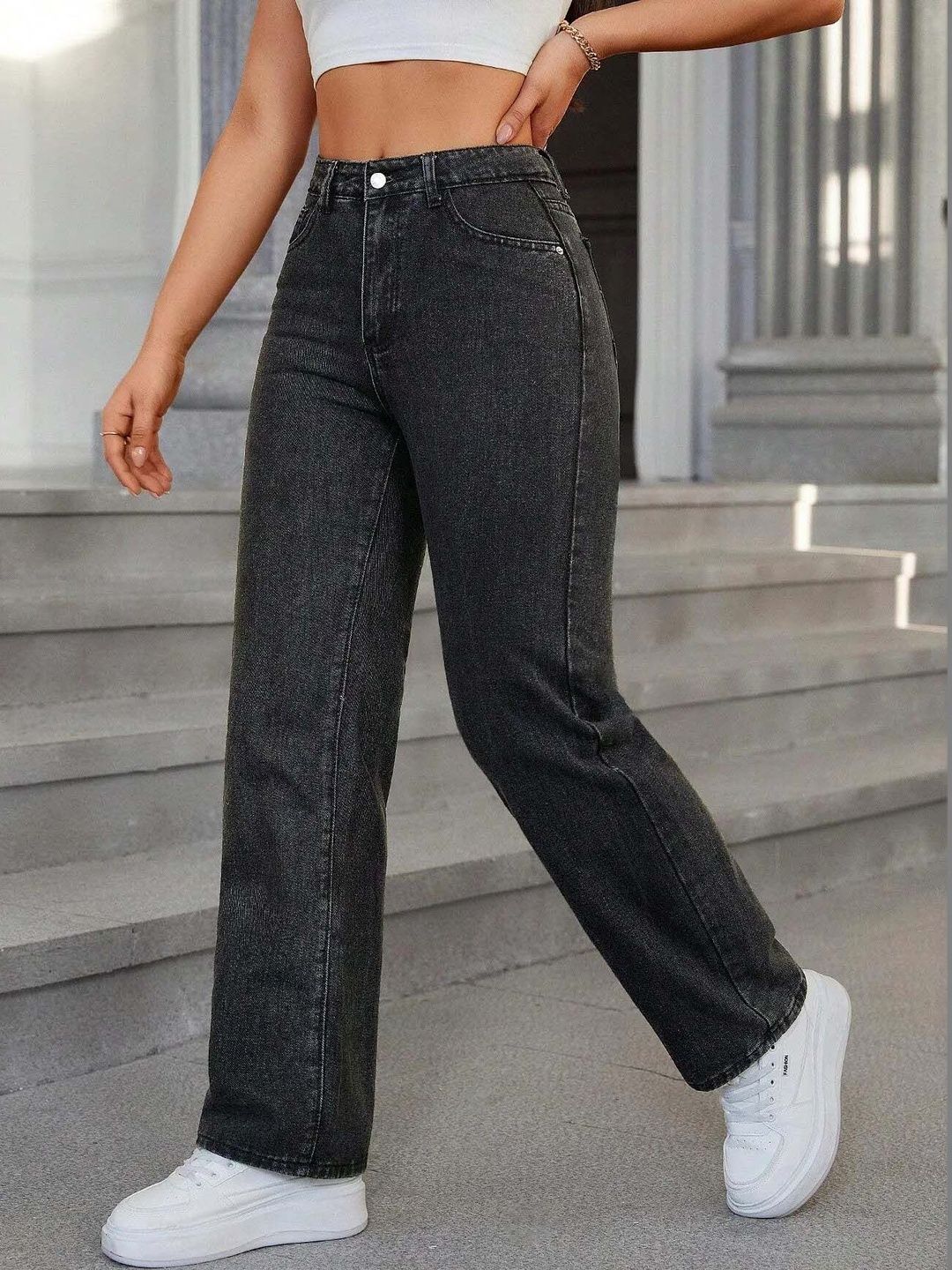 Women Comfort Wide Leg High-Rise Light Fade Stretchable Jeans