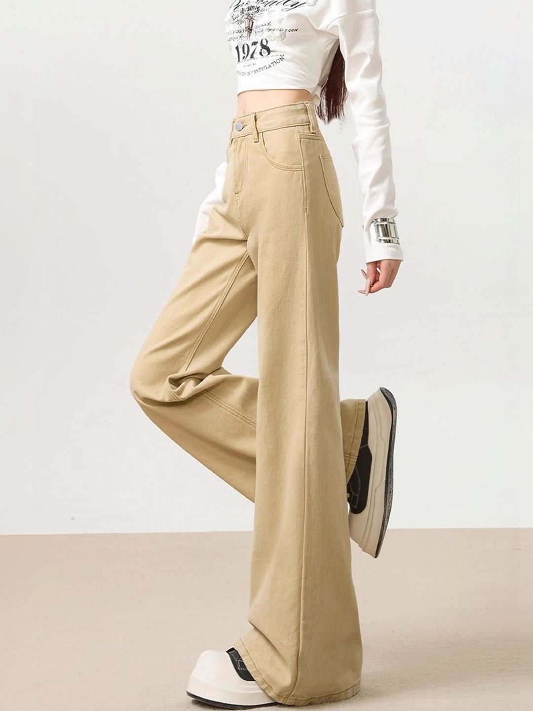 Women Wide Leg High-Rise Light Fade Jeans