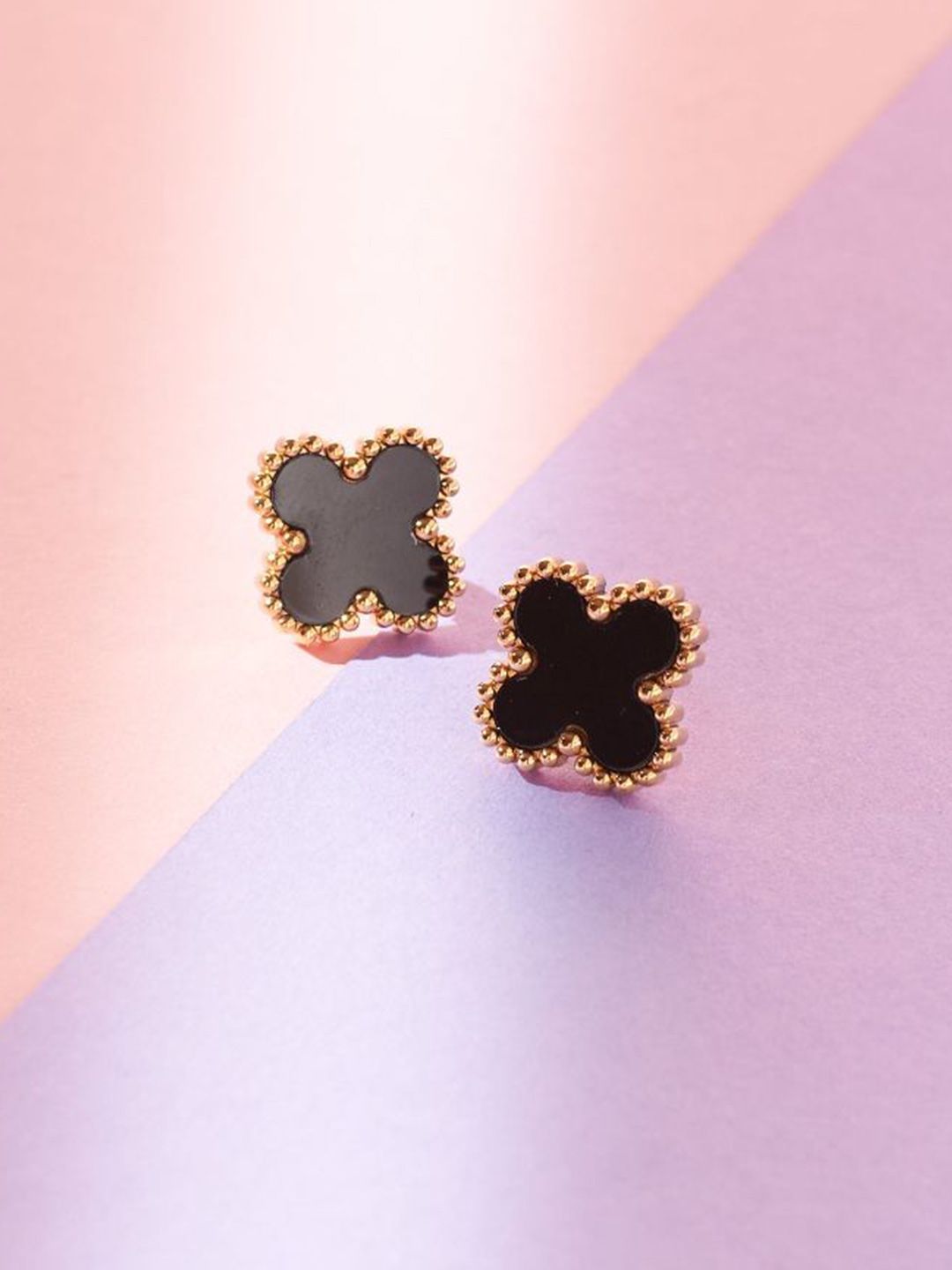 SALTY Pack of 2 Women Posh Night Clover Studs