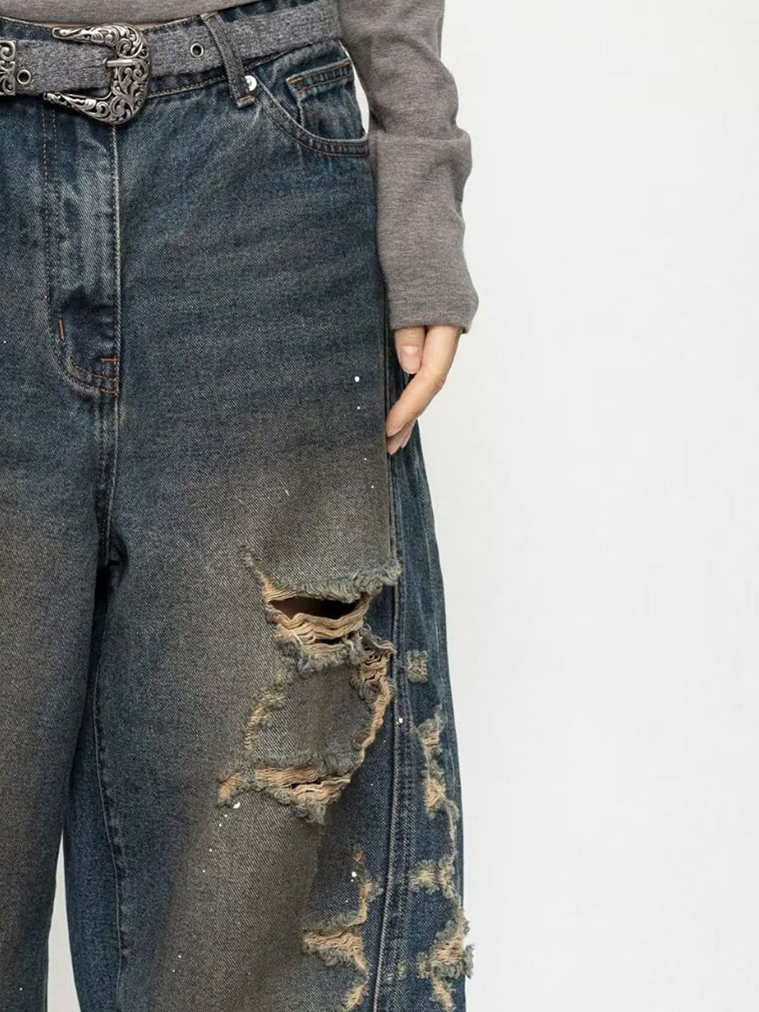 Men Wide Leg Mid-Rise Mildly Distressed Light Fade Jeans