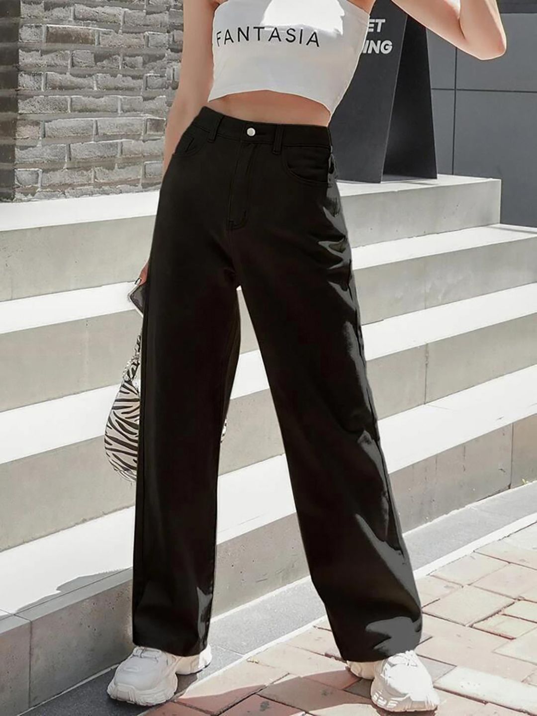 Women Straight Fit Clean Look Stretchable Jeans