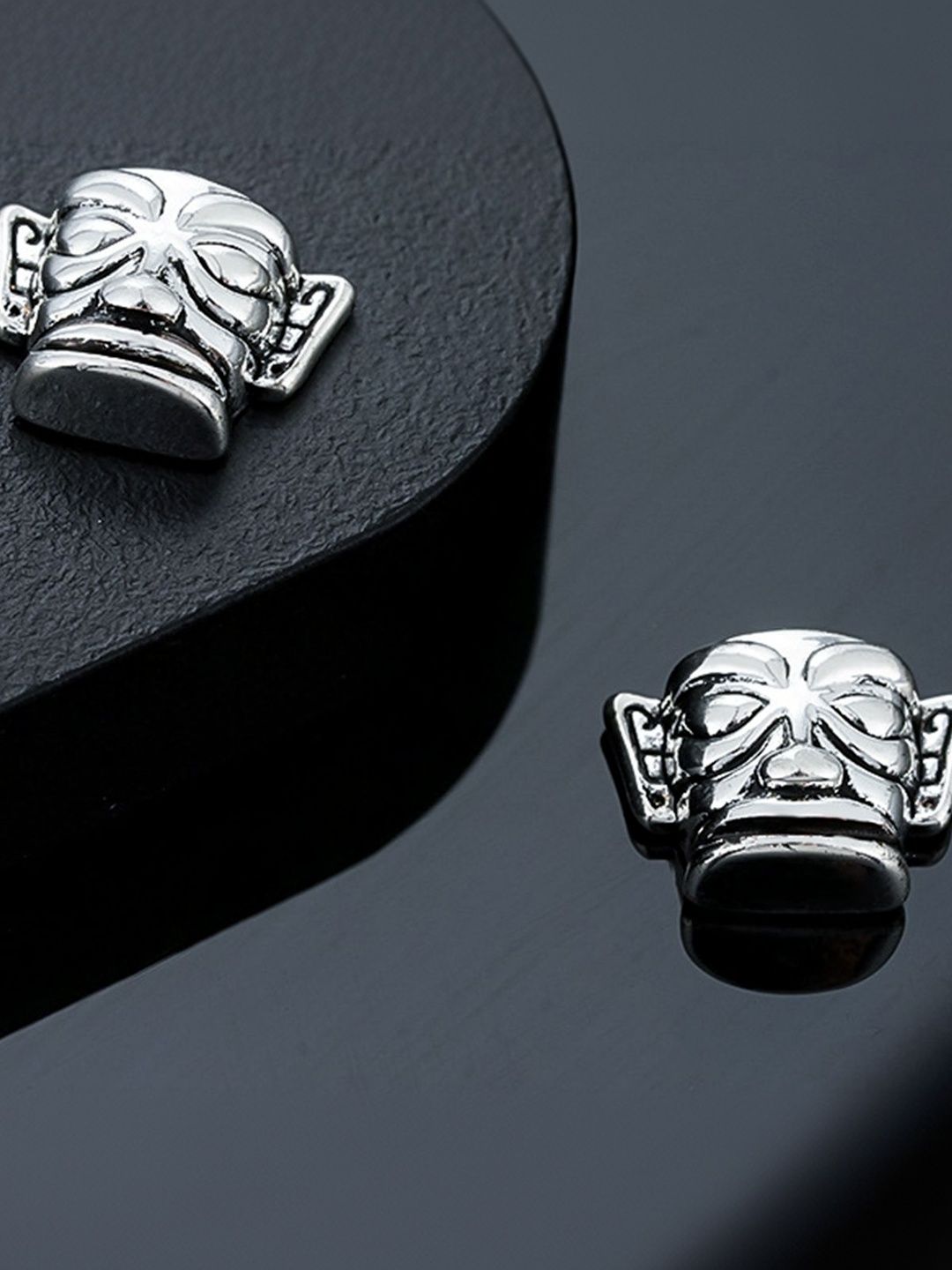 Classic Studs Earrings