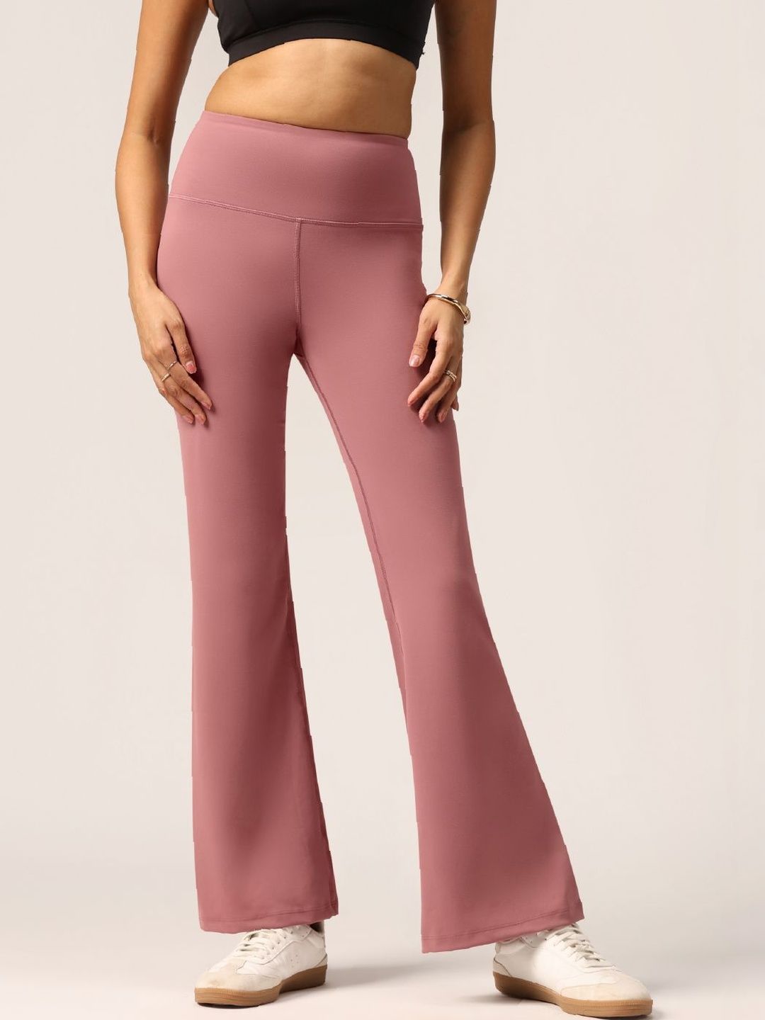 Women Relaxed High-Rise Trousers