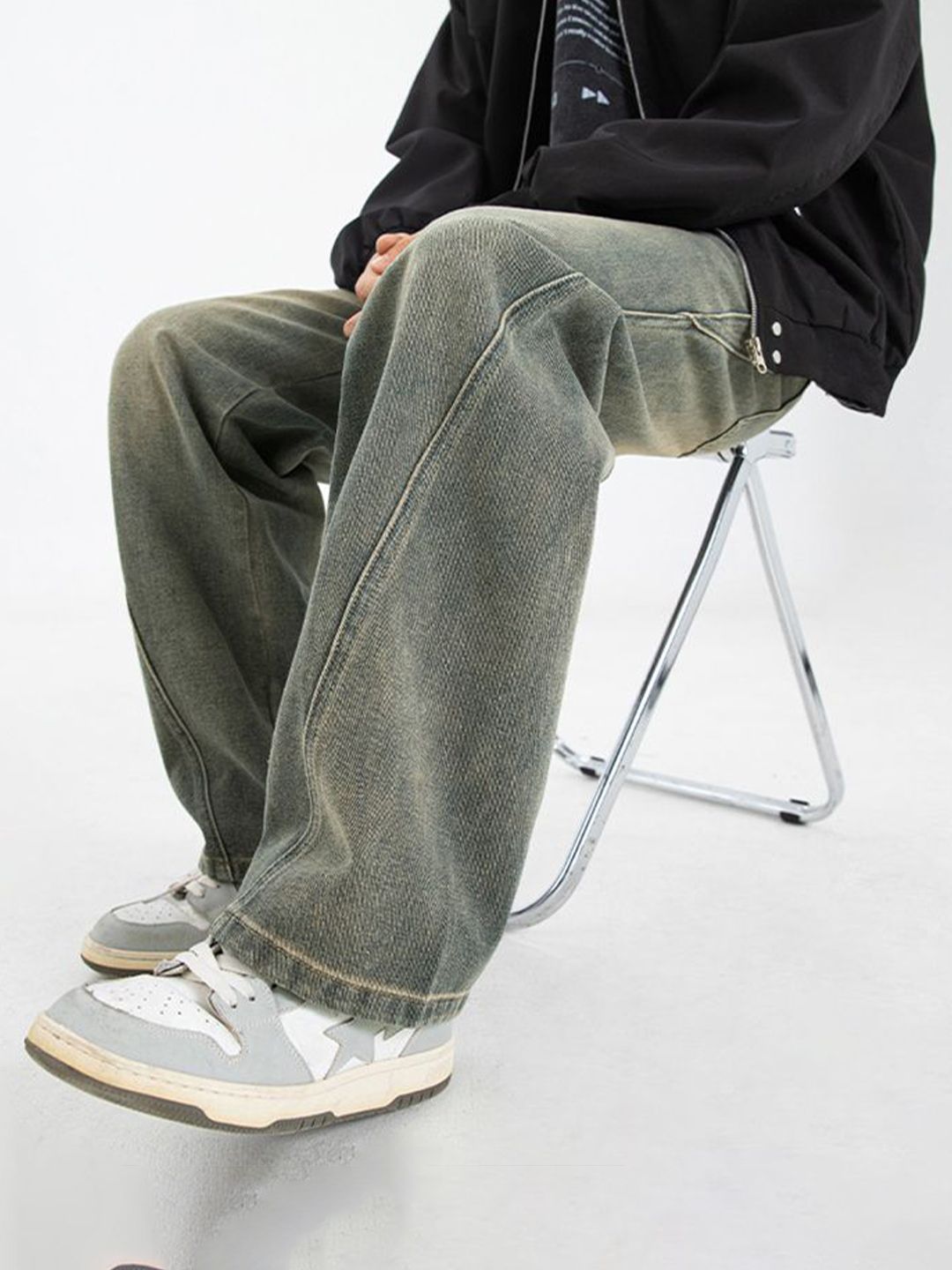 Men Wide Leg Mid-Rise Jeans