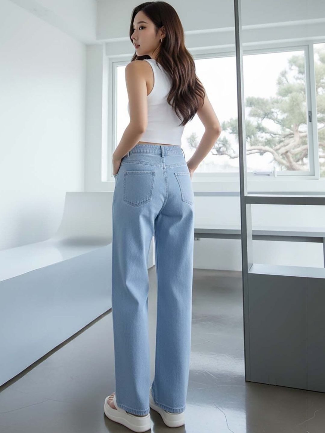 Women Classic Wide Leg High-Rise Stretchable Jeans