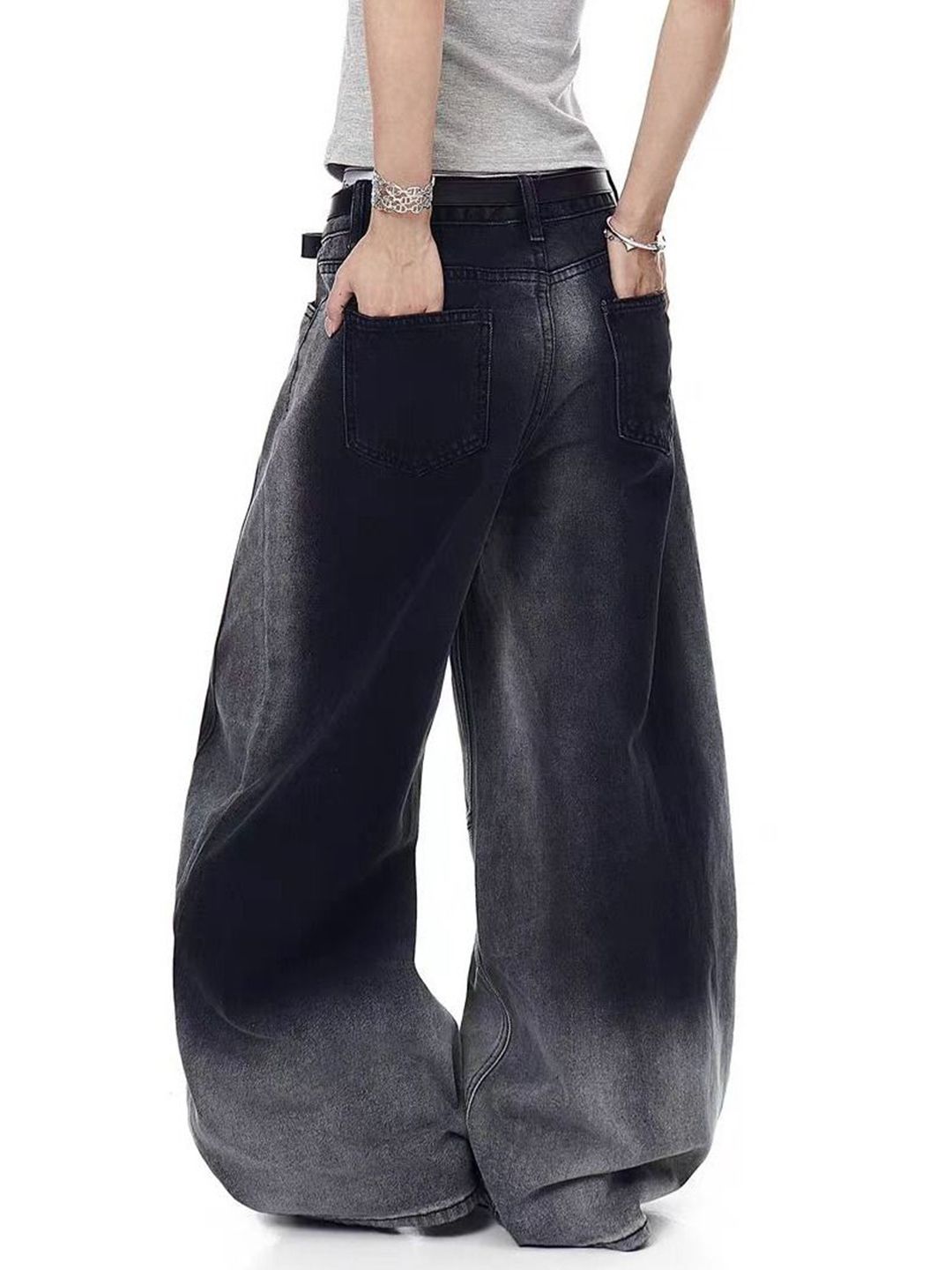 Women Wide Leg Mid-Rise Heavy Fade Jeans