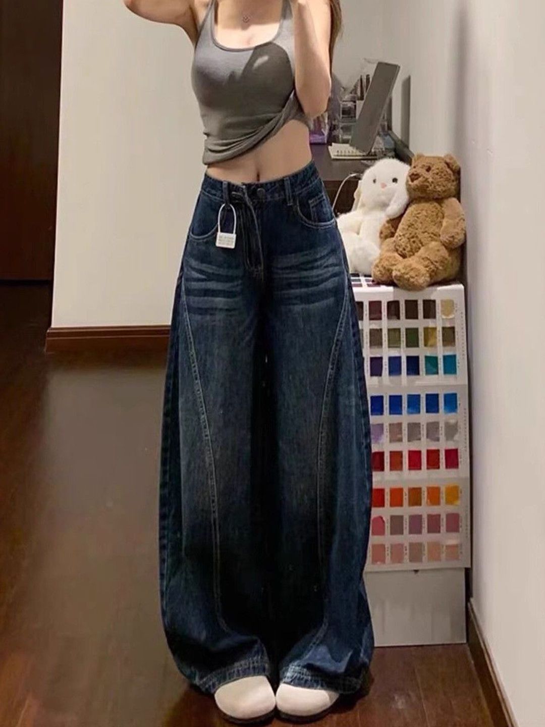 Women Wide Leg Mid-Rise Dark Fade Jeans