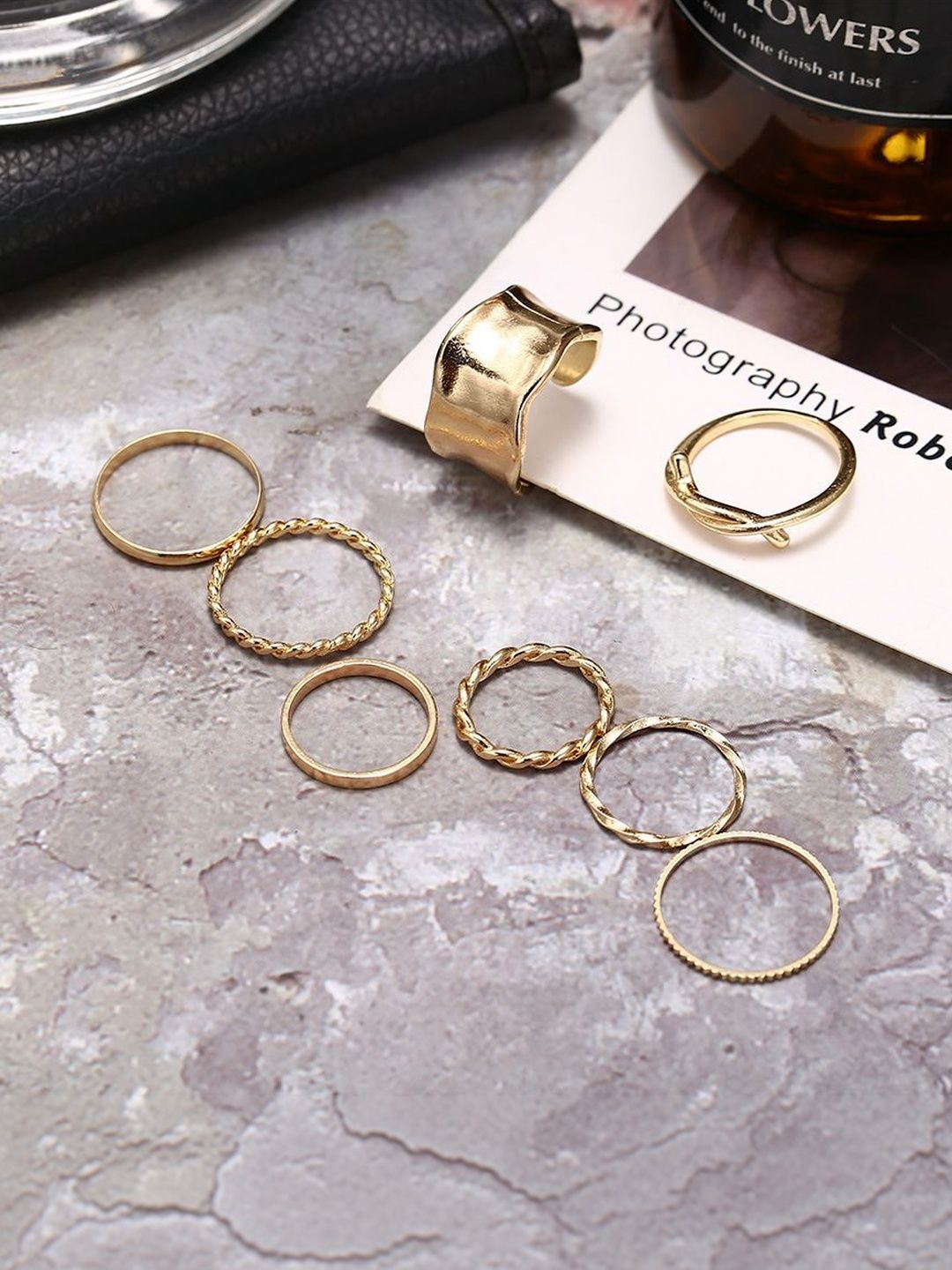 Set of 8 Gold-Plated Finger Rings