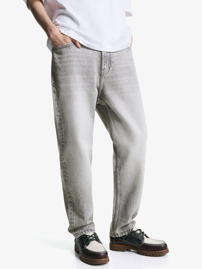 Tapered loose fit jeans