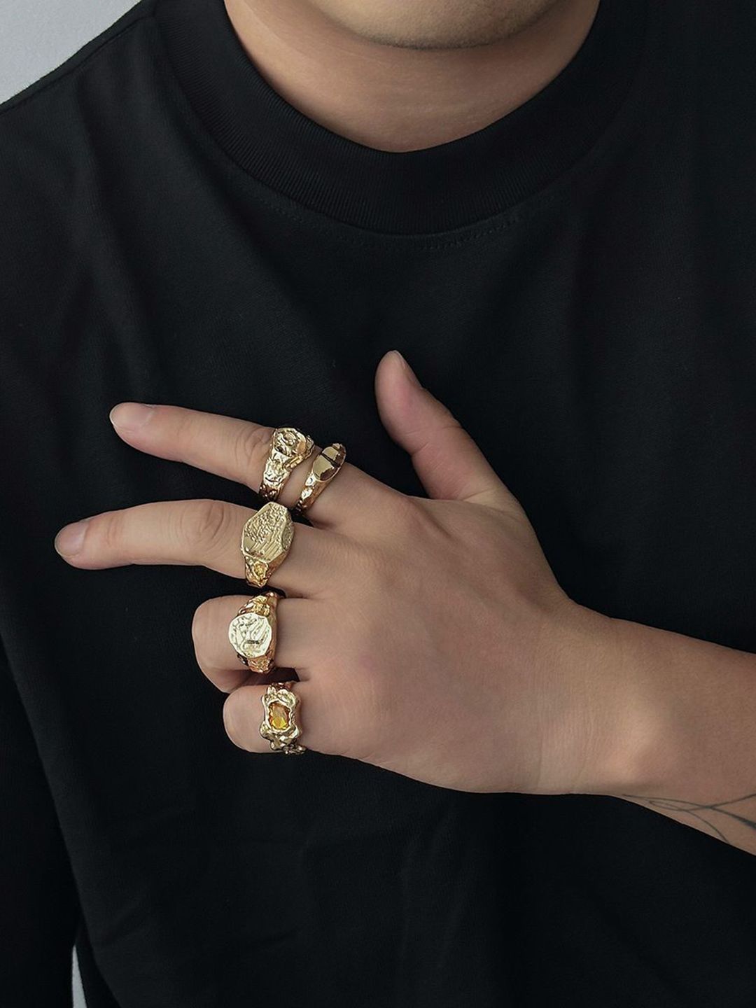 Men Pack of 5 Gold-Plated Stone Studded Finger Rings