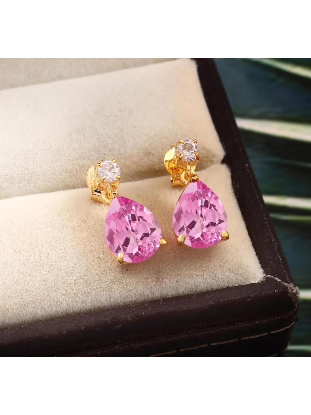 SALTY Contemporary Studs Earrings