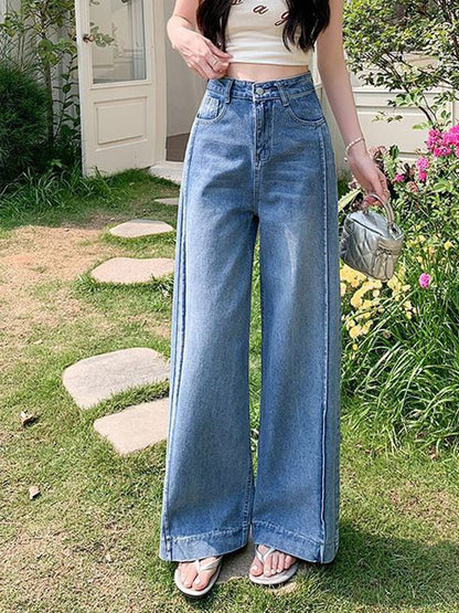 Women Straight Fit Mid-Rise Light Fade Jeans