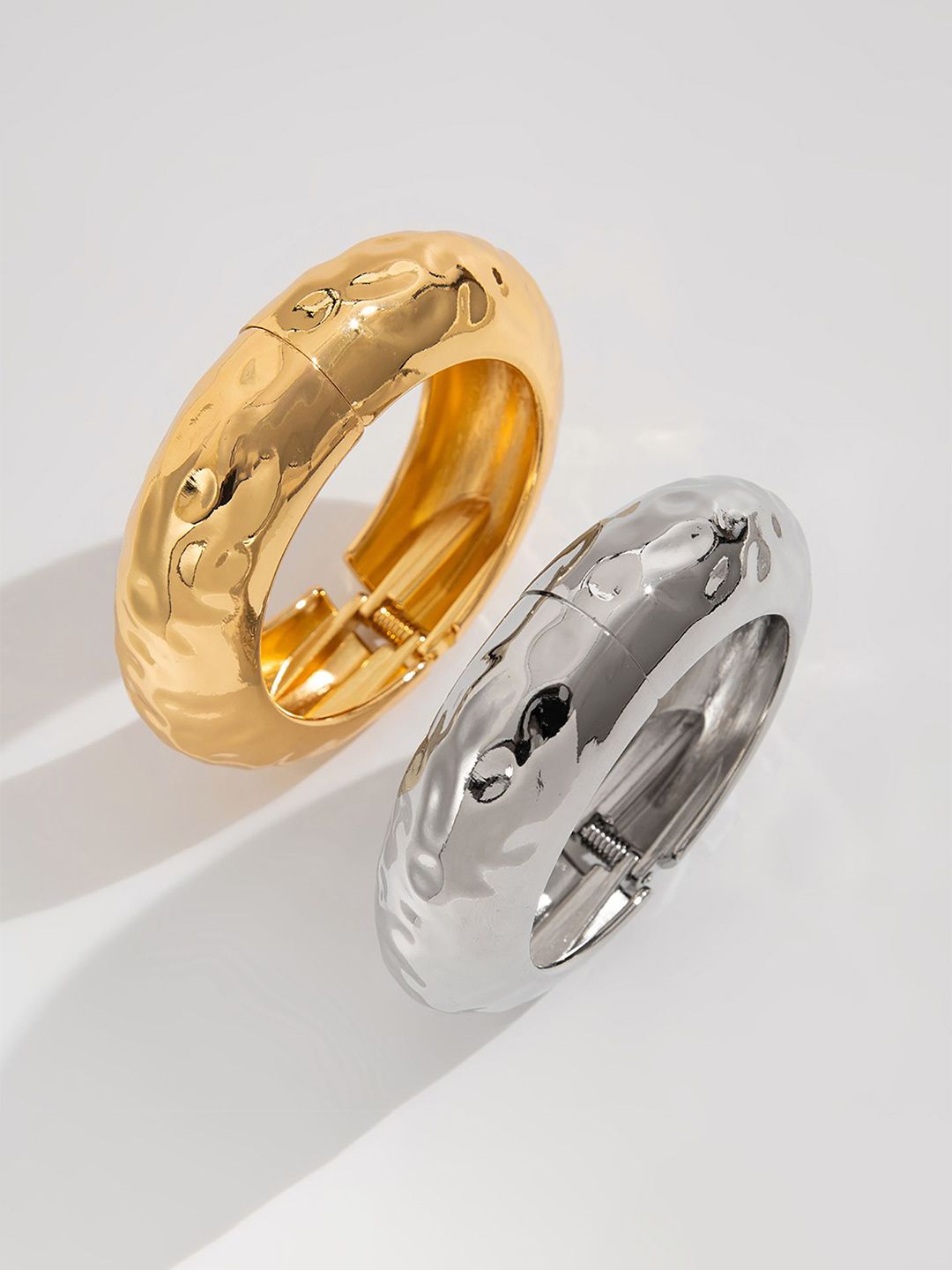 Women Gold-Plated Kada Bracelet