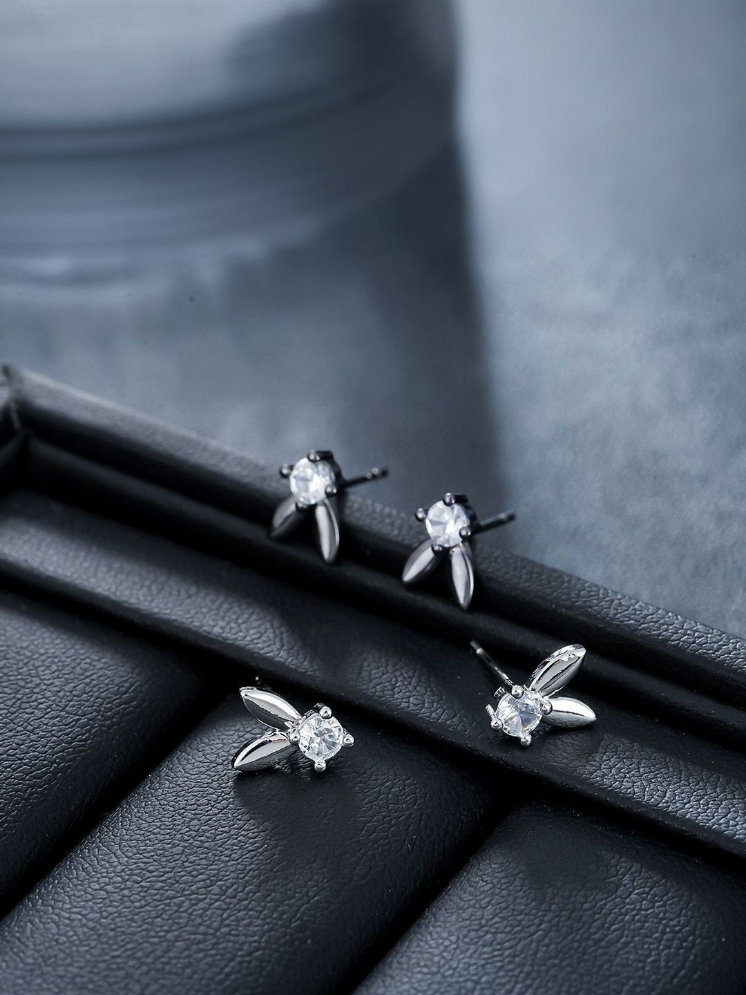 Diamond Shaped Studs Earrings
