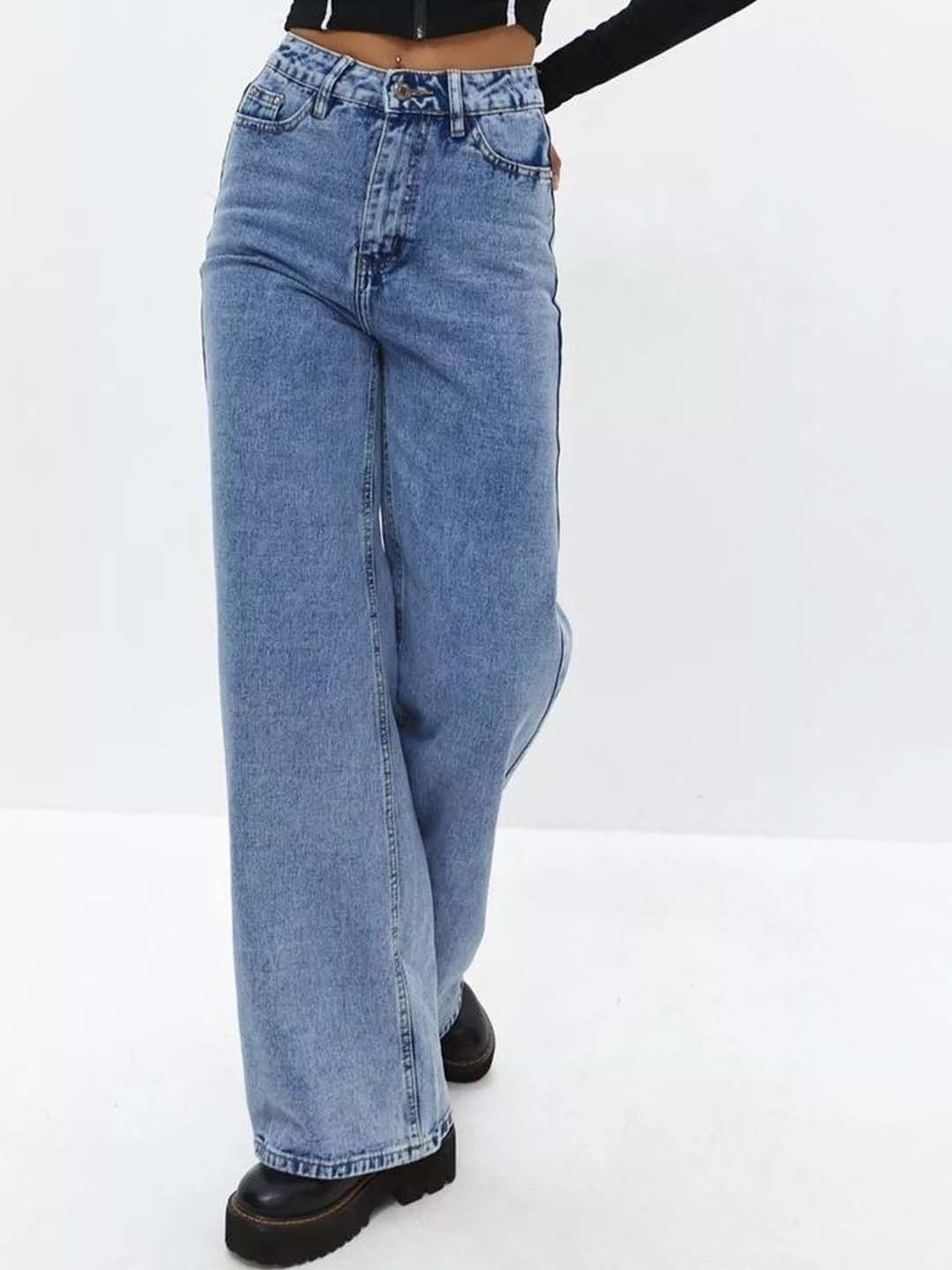 Women Straight Fit High-Rise Light Fade Jeans