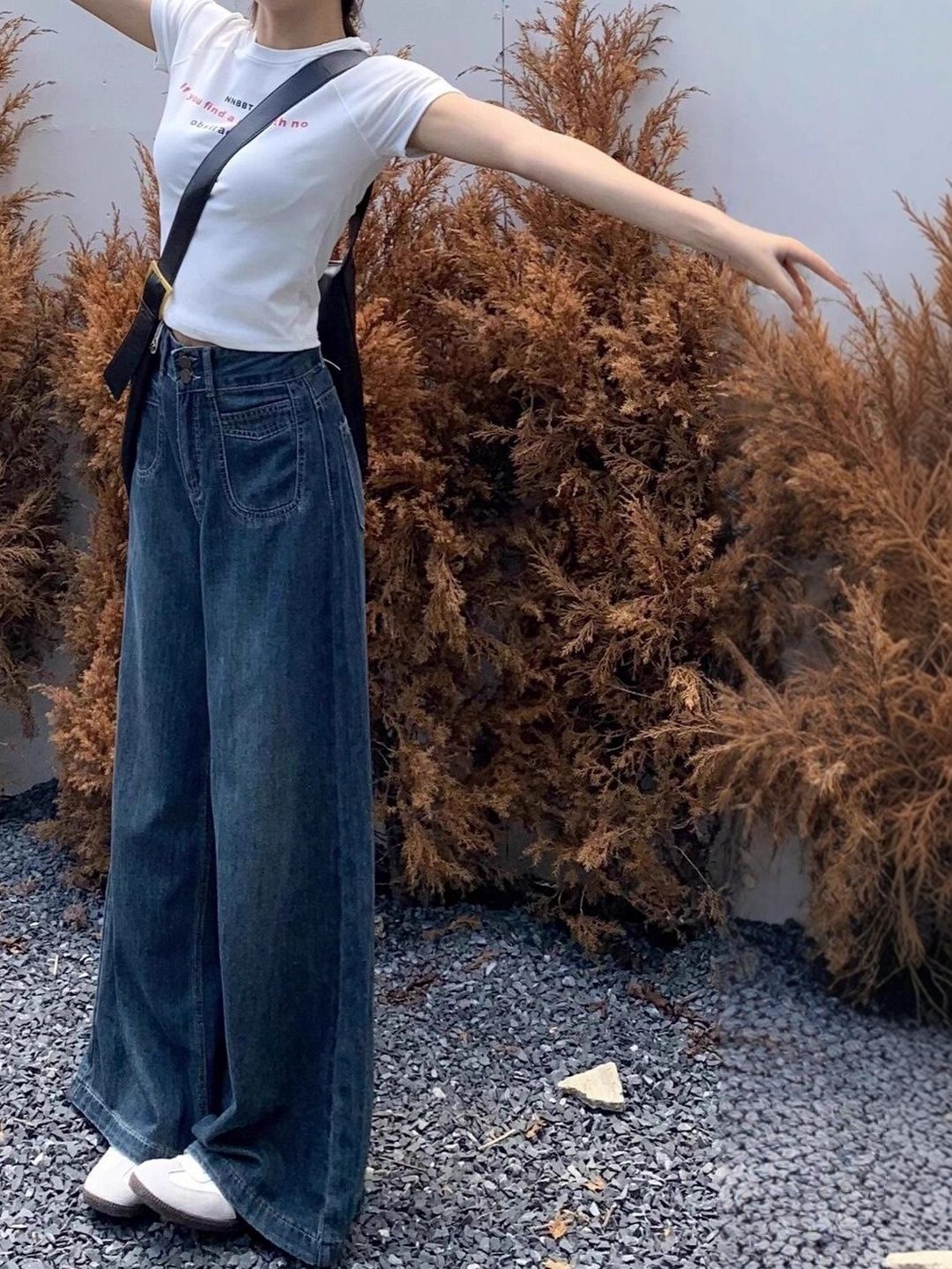Women Flared Mid-Rise Light Fade Jeans
