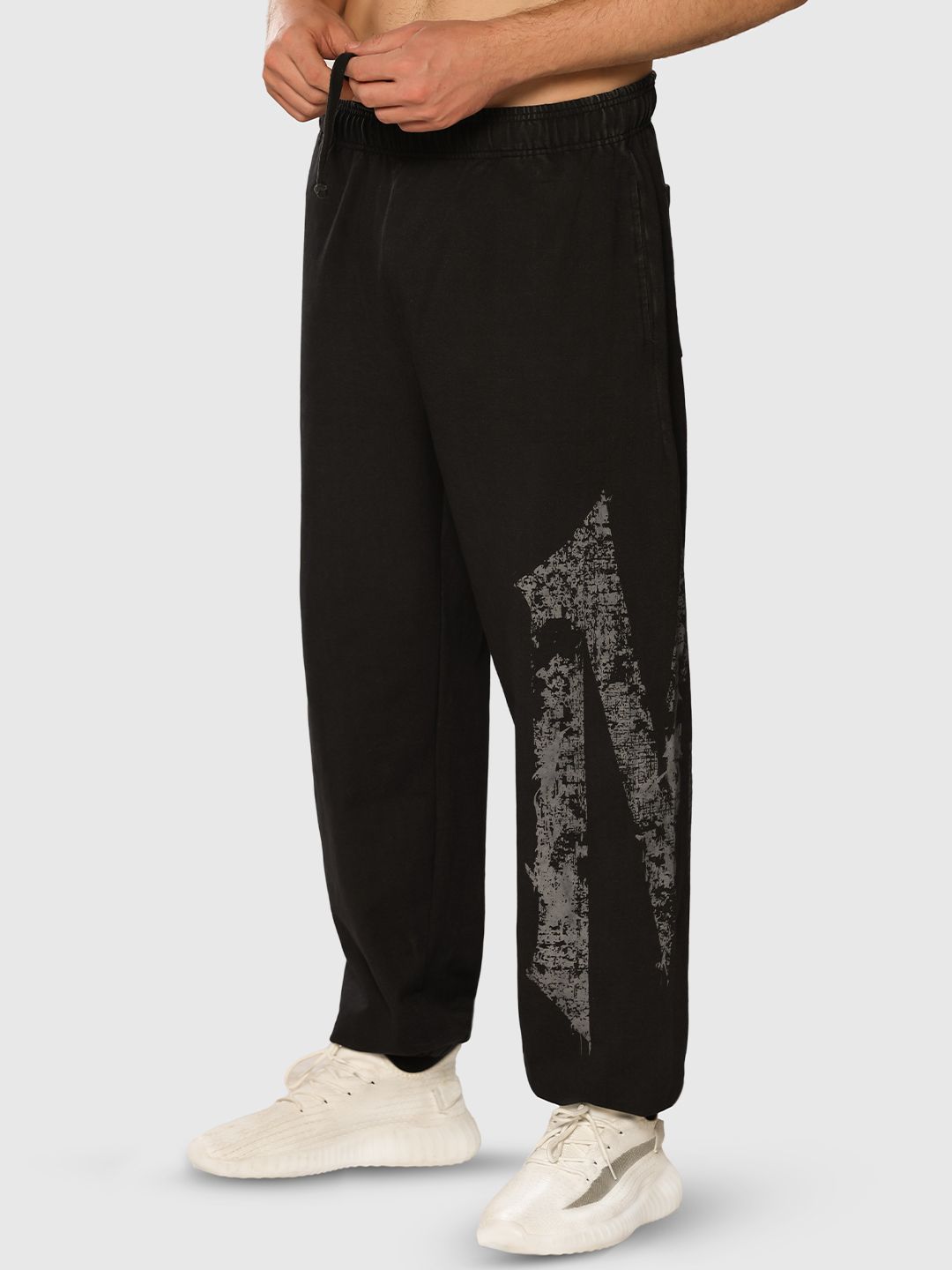 Men Printed Wide-Leg Mid-Rise Acid Wash Denim Joggers