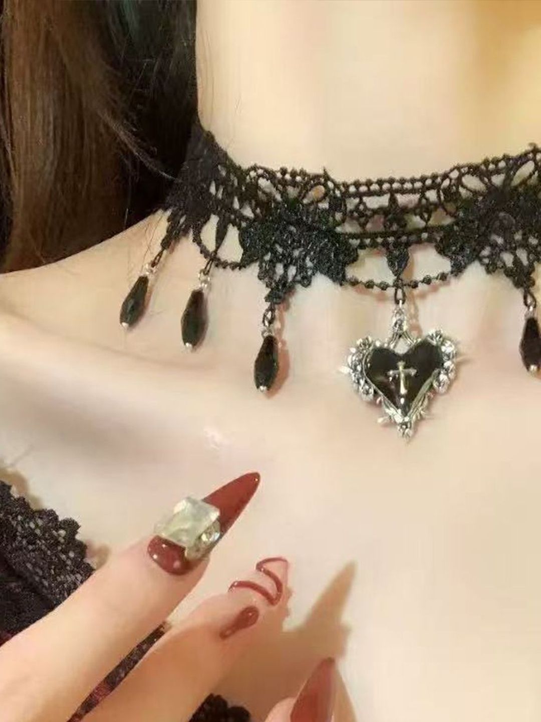 Choker Necklace