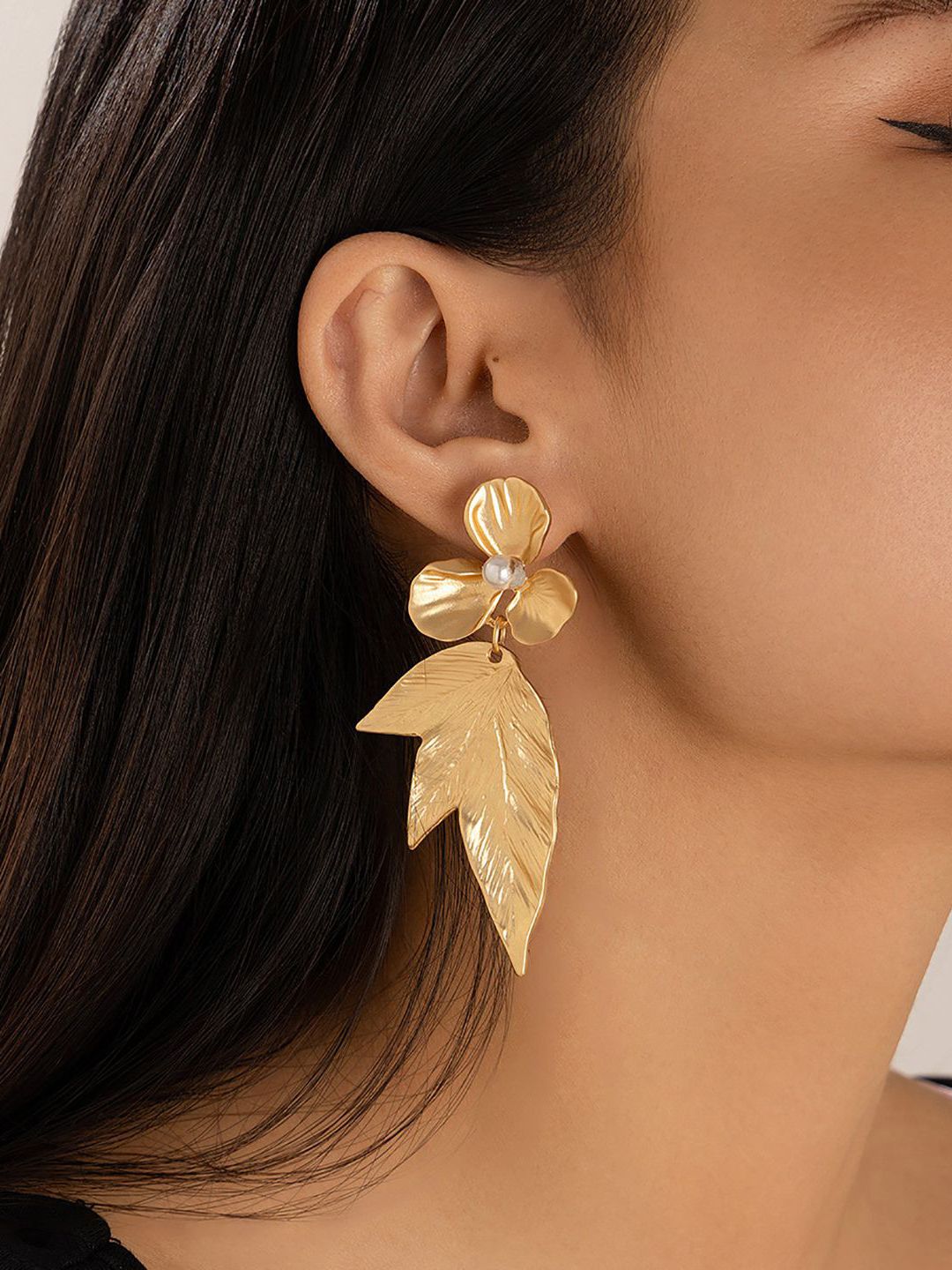 Floral Studs Earrings