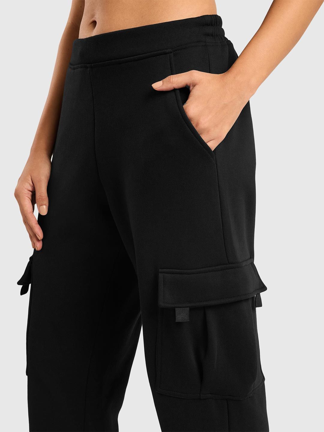 Women Cloud Ease Relaxed Fit Mid Rise Cargo Pants