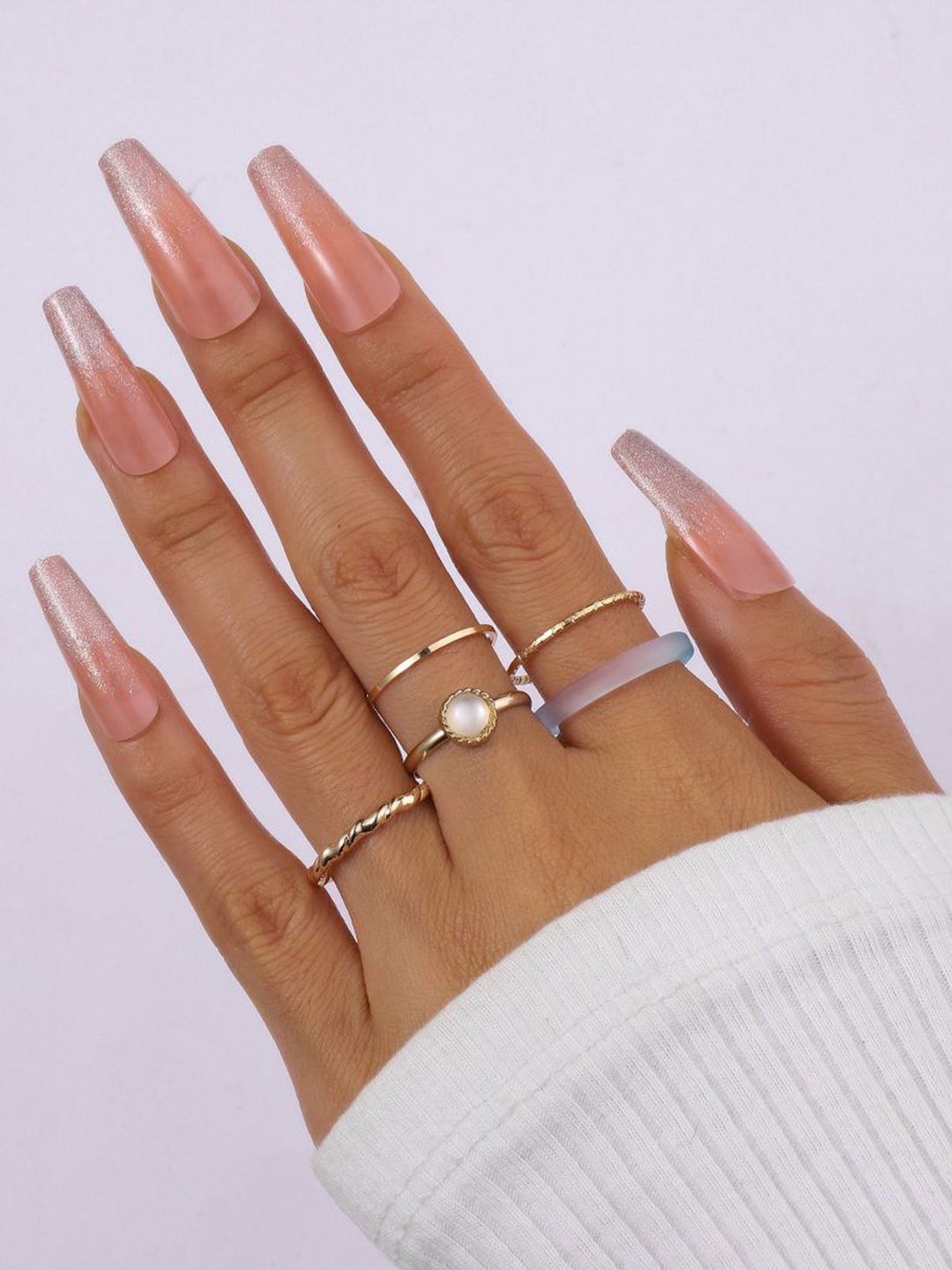 SALTY Set Of 5 Rings With Hearts & Sunshine Pendant Chain Jewellery Set