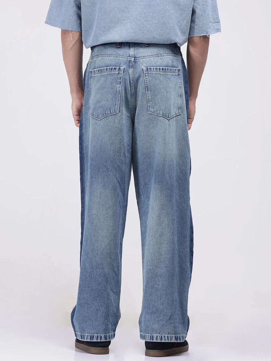 Men Comfort Light Fade Baggy Crinkle Clean Look Jeans