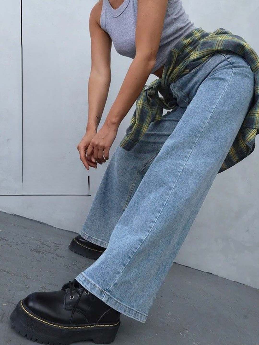 Women Straight Fit High-Rise Light Fade Jeans