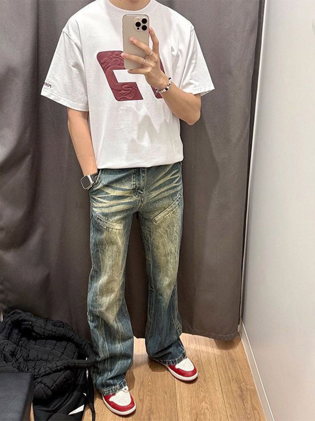 Men Baggy Mid-Rise Light Fade Jeans