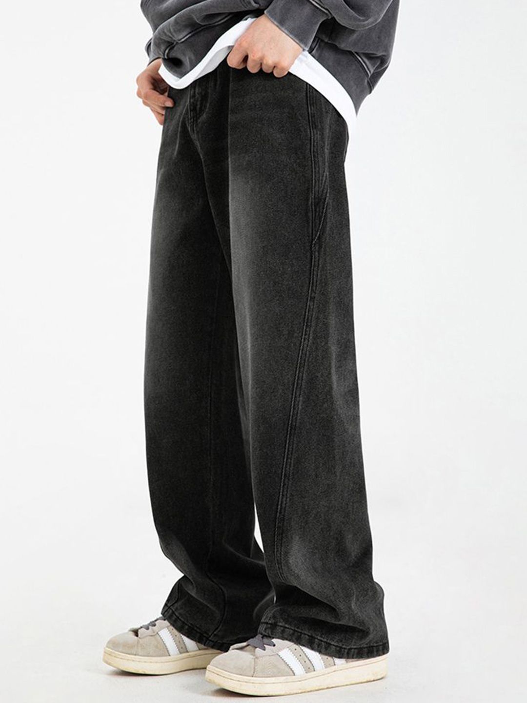 Men Mid-Rise Light Fade Retro Denims Jeans