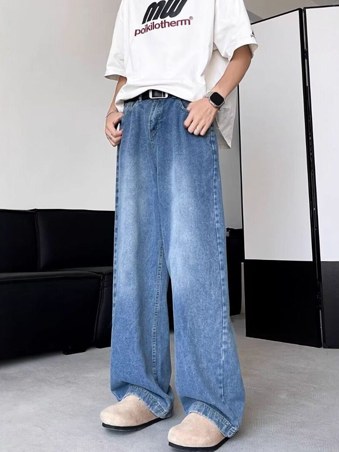 Men Wide Leg Mid-Rise Heavy Fade Jeans
