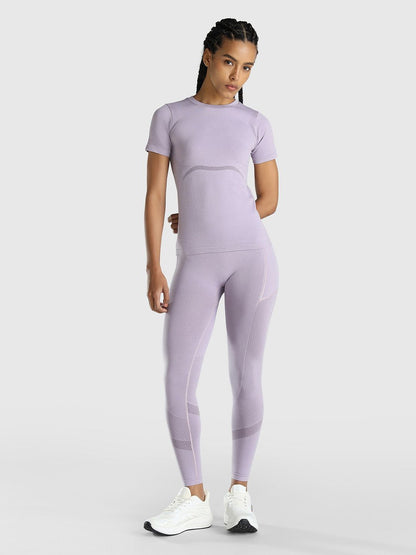 Women Solid Round Neck Slim Fit T-shirt