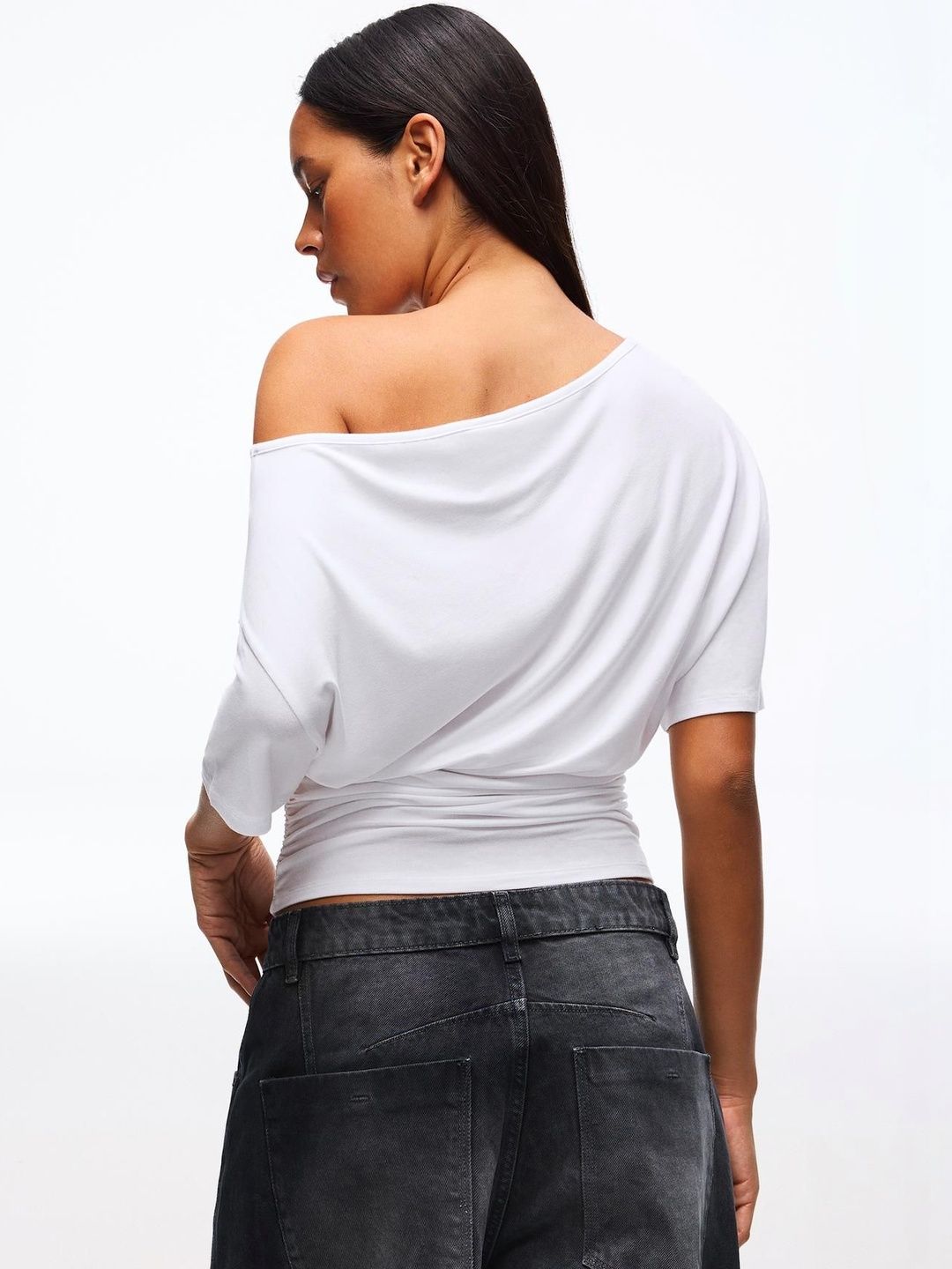 Asymmetric print short sleeve T-shirt