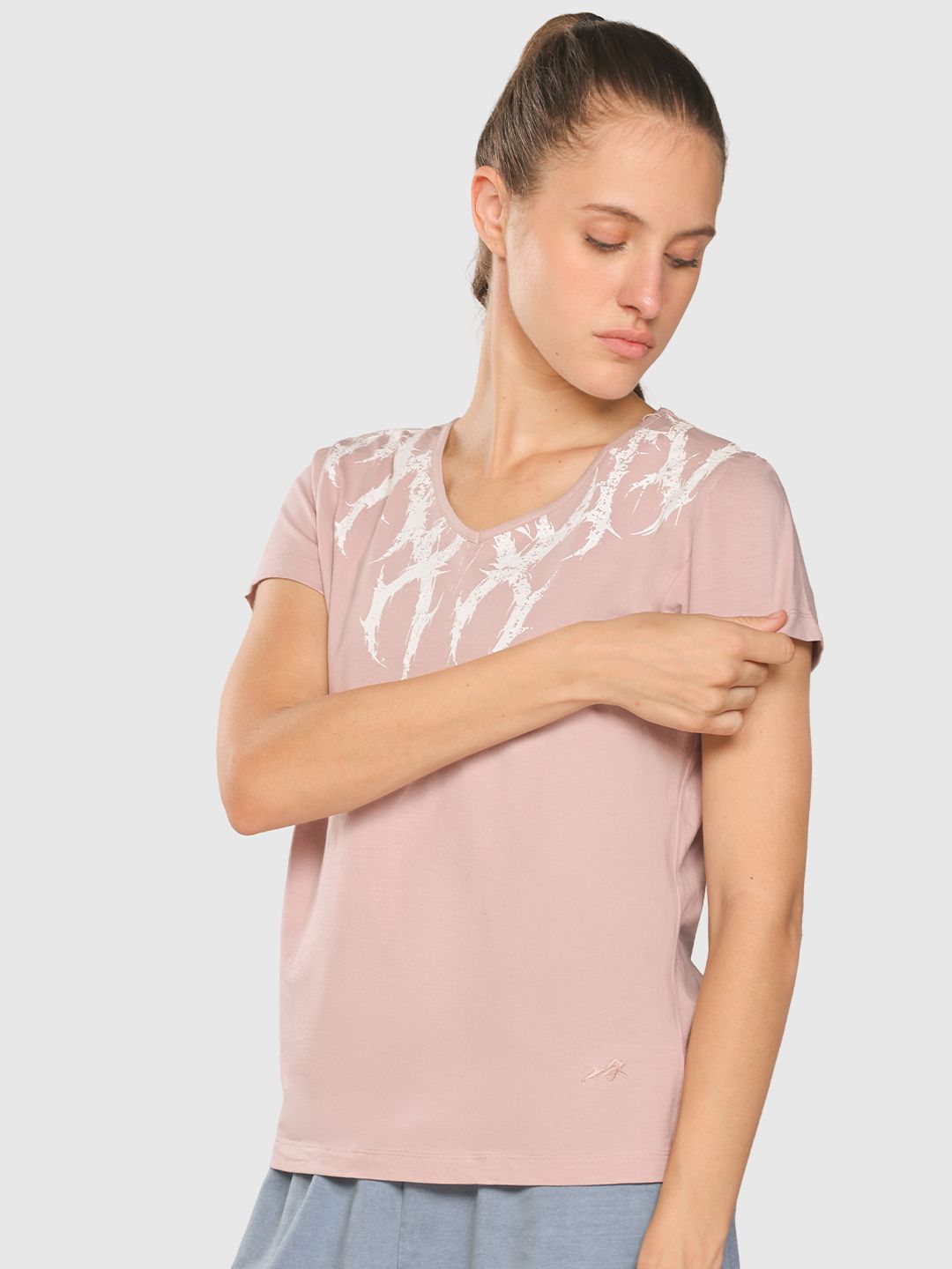 Women Graphic Printed V-Neck T-shirt