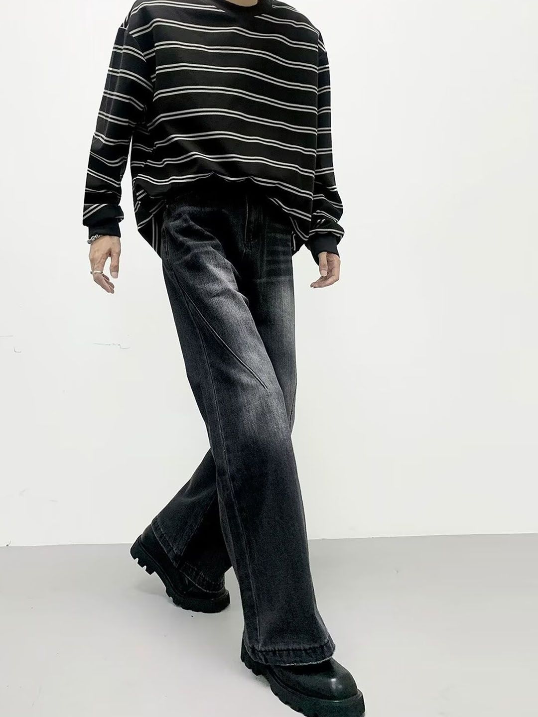 Men Wide Leg Light Fade Jeans