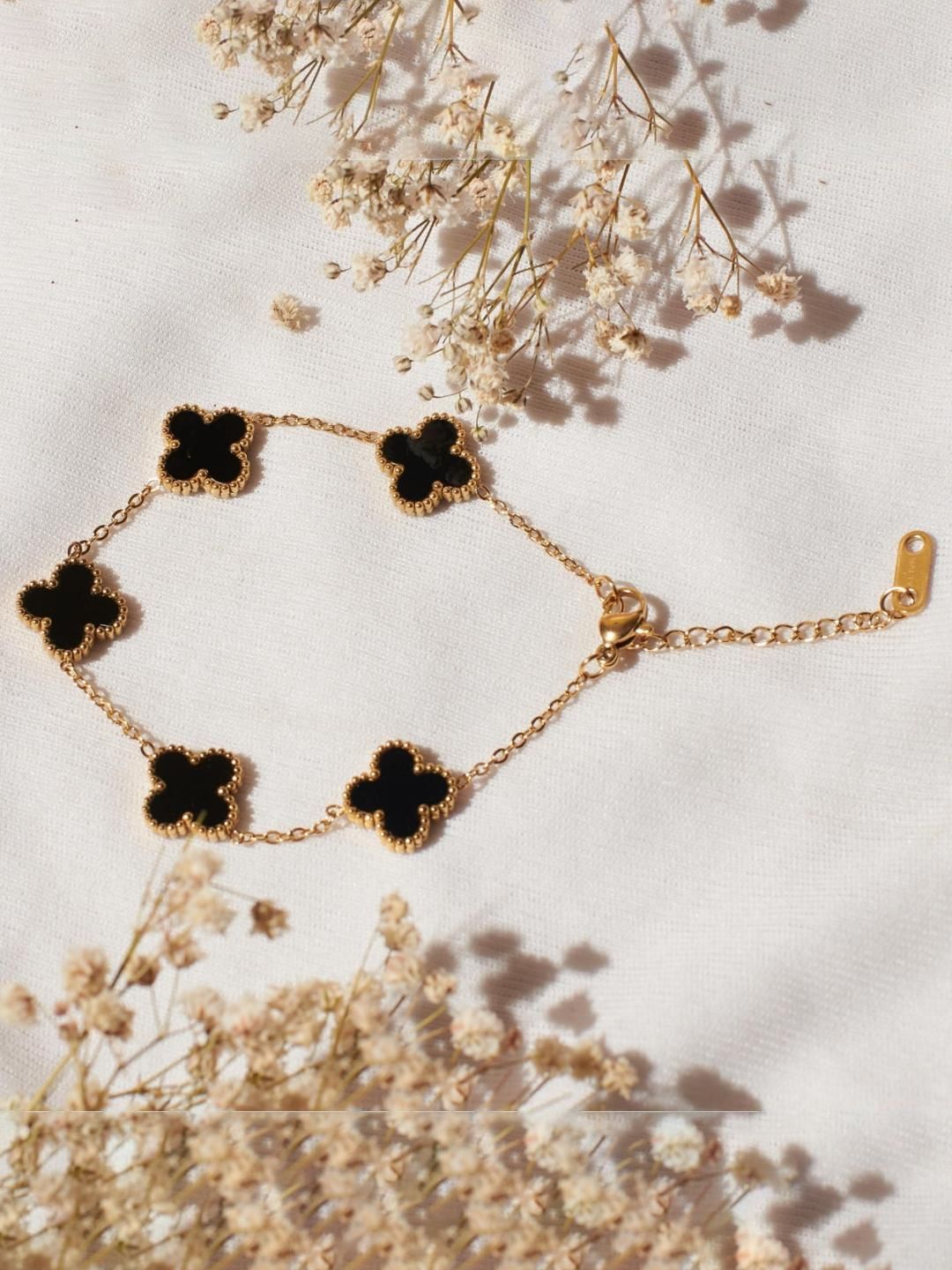 SALTY Artificial Stones Studded Butterfly Shaped Jewellery Set