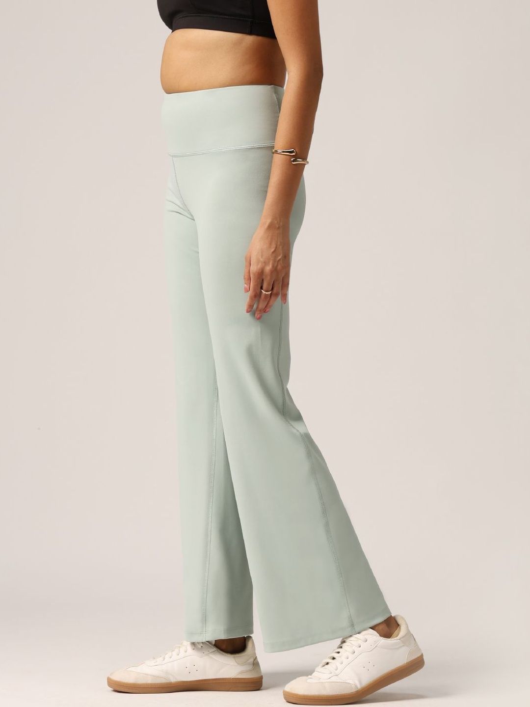 Women Relaxed High-Rise Zip Trousers