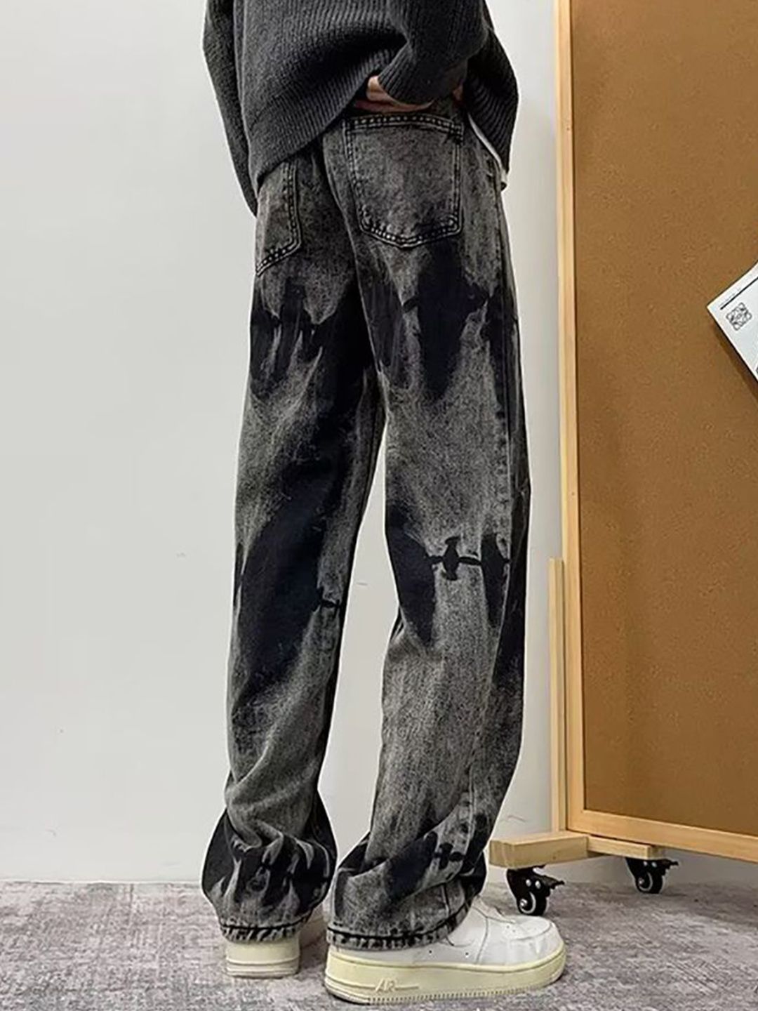 Men Wide Leg Mid-Rise Jeans