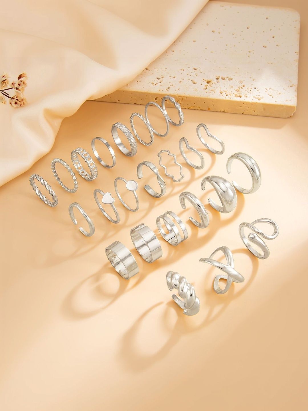 Set Of 24 Gold-Plated Finger Ring