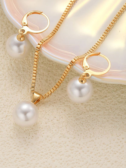 Gold-Plated Beaded Studded Jewellery Set