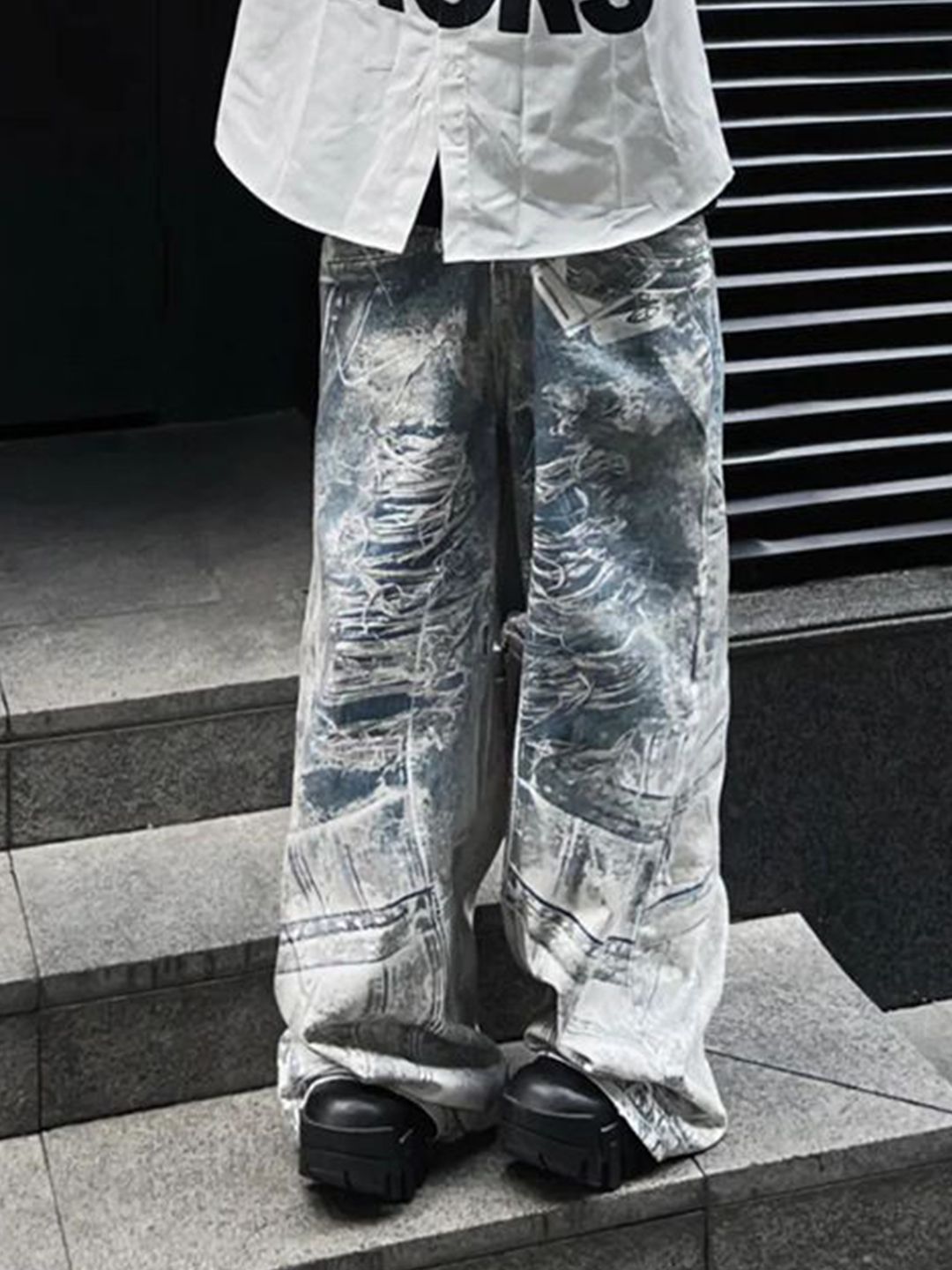 Men Wide Leg Mid-Rise Light Fade Printed Jeans
