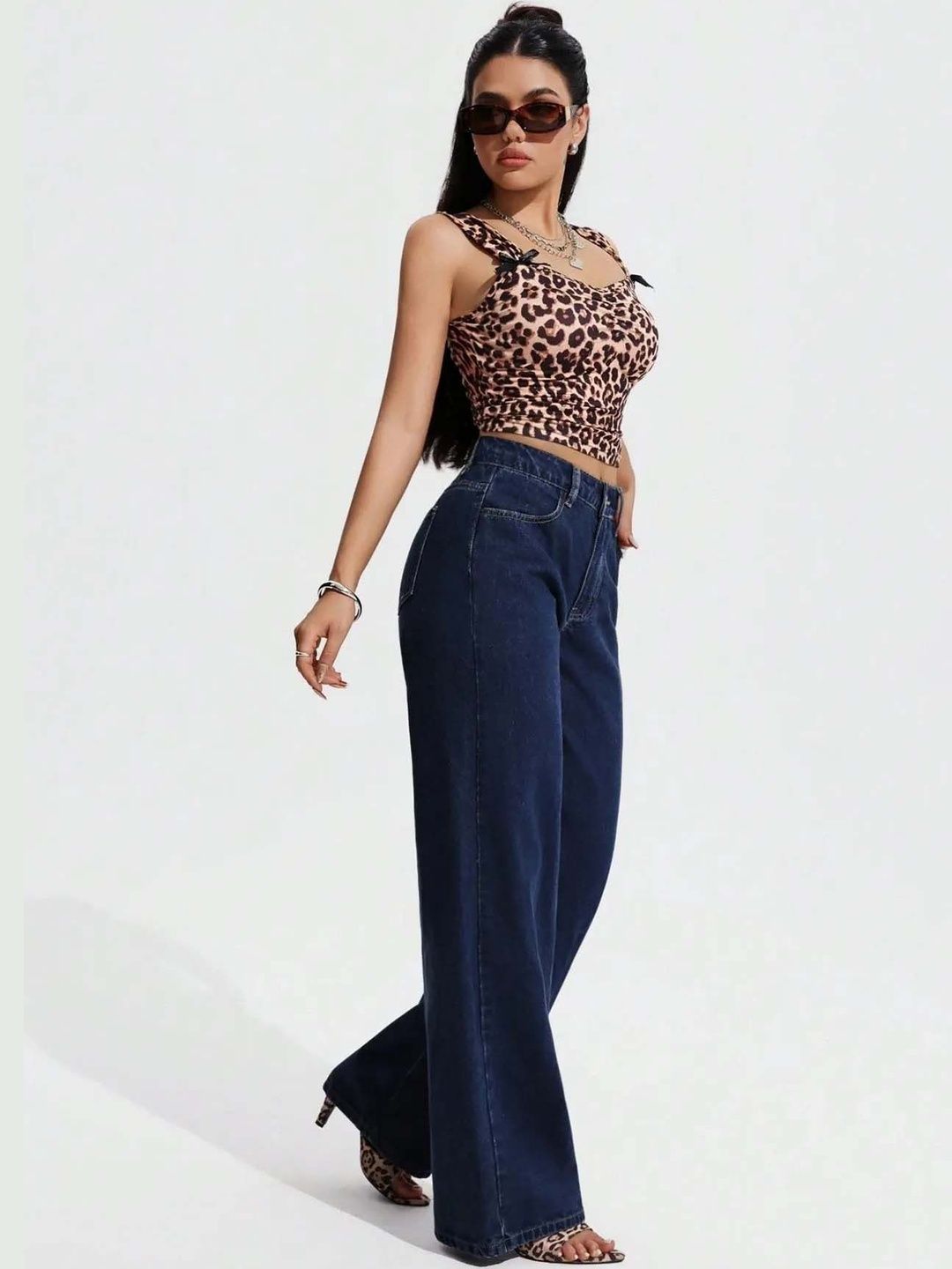Women Classic Wide Leg High-Rise Stretchable Jeans