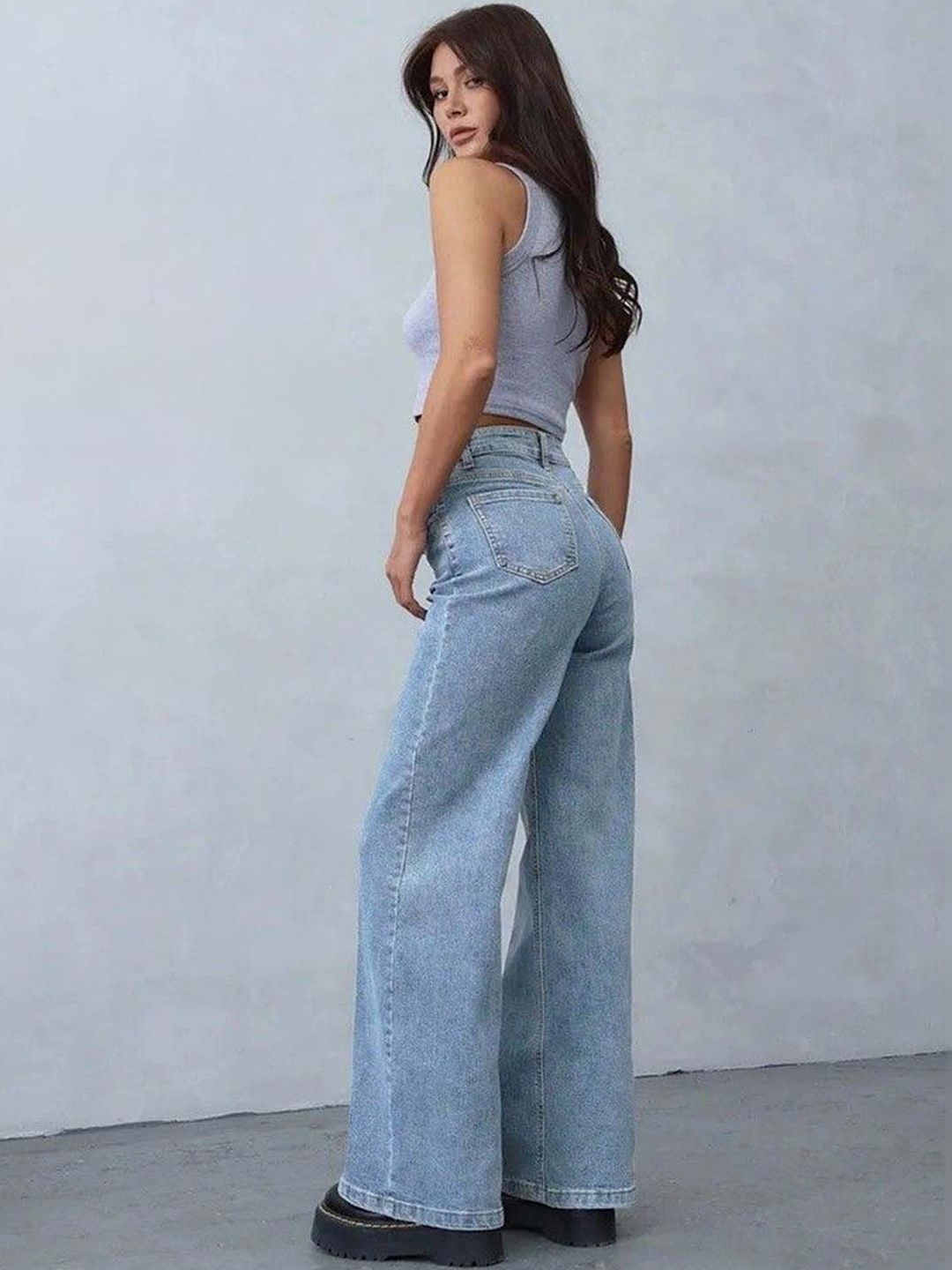 Women Straight Fit High-Rise Light Fade Jeans